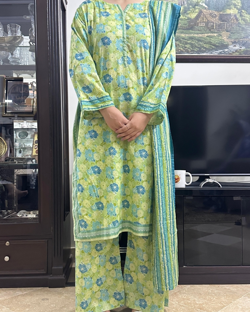 Elegant 3Pc Lawn Suits - Image 4