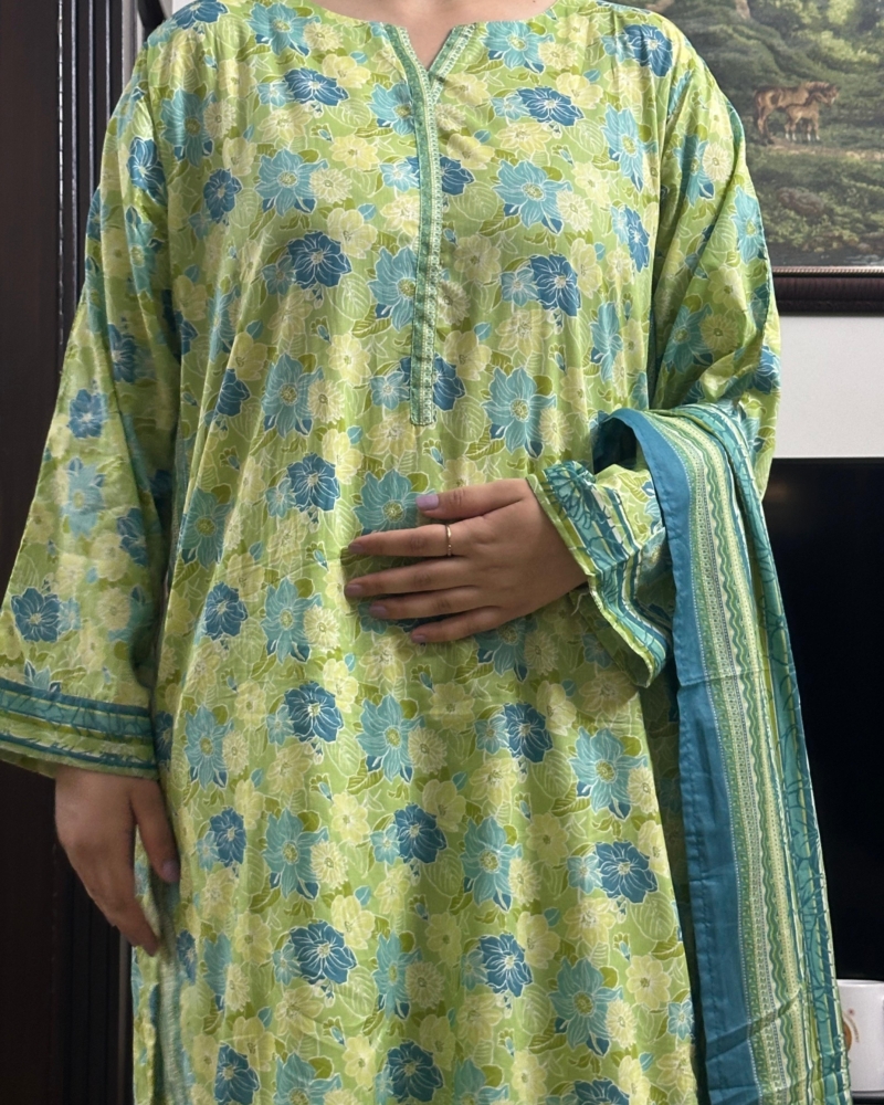 Elegant 3Pc Lawn Suits - Image 5